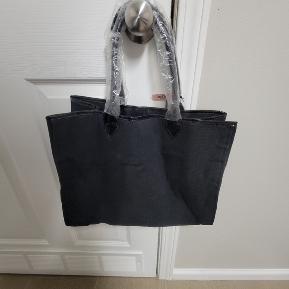 Victoria's Secret NWT Fifth Avenue New York Tote Bag. - Picture 4 of 9
